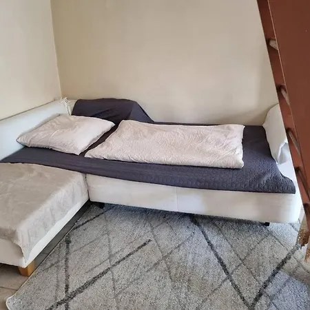 Apartmán Bytova Jednotka V Tabore Luznicka 423 *