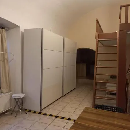 Апартаменты Bytova Jednotka V Tabore Luznicka 423 Табор