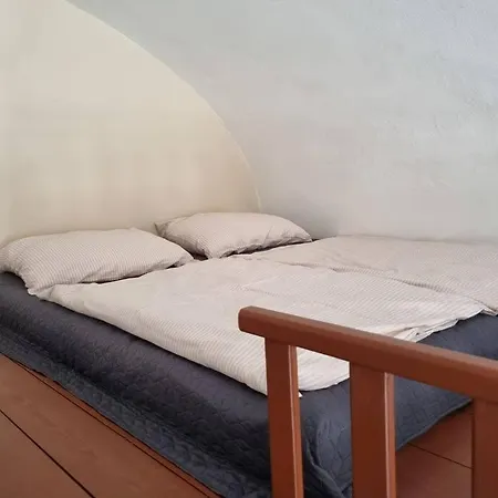 Apartmán Bytova Jednotka V Tabore Luznicka 423 *